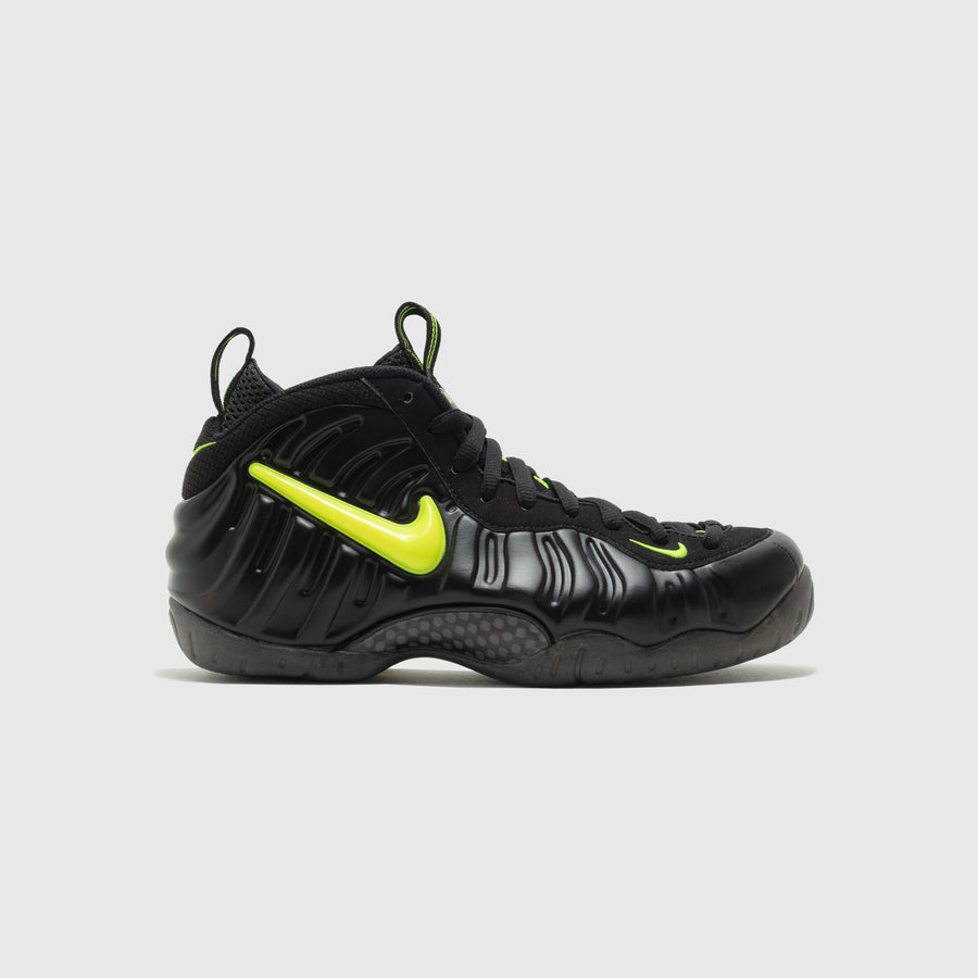 AIR FOAMPOSITE PRO “VOLTAGE”