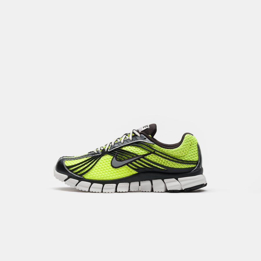 Zoom Skylon 11 Sneaker in Volt/Metallic Silver/Black/Lt Smoke Grey