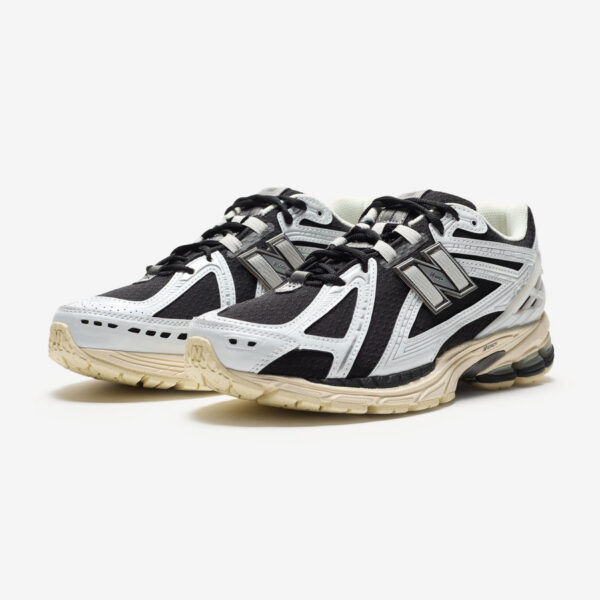 NEW BALANCE 1906R – WHITE/ BLACK