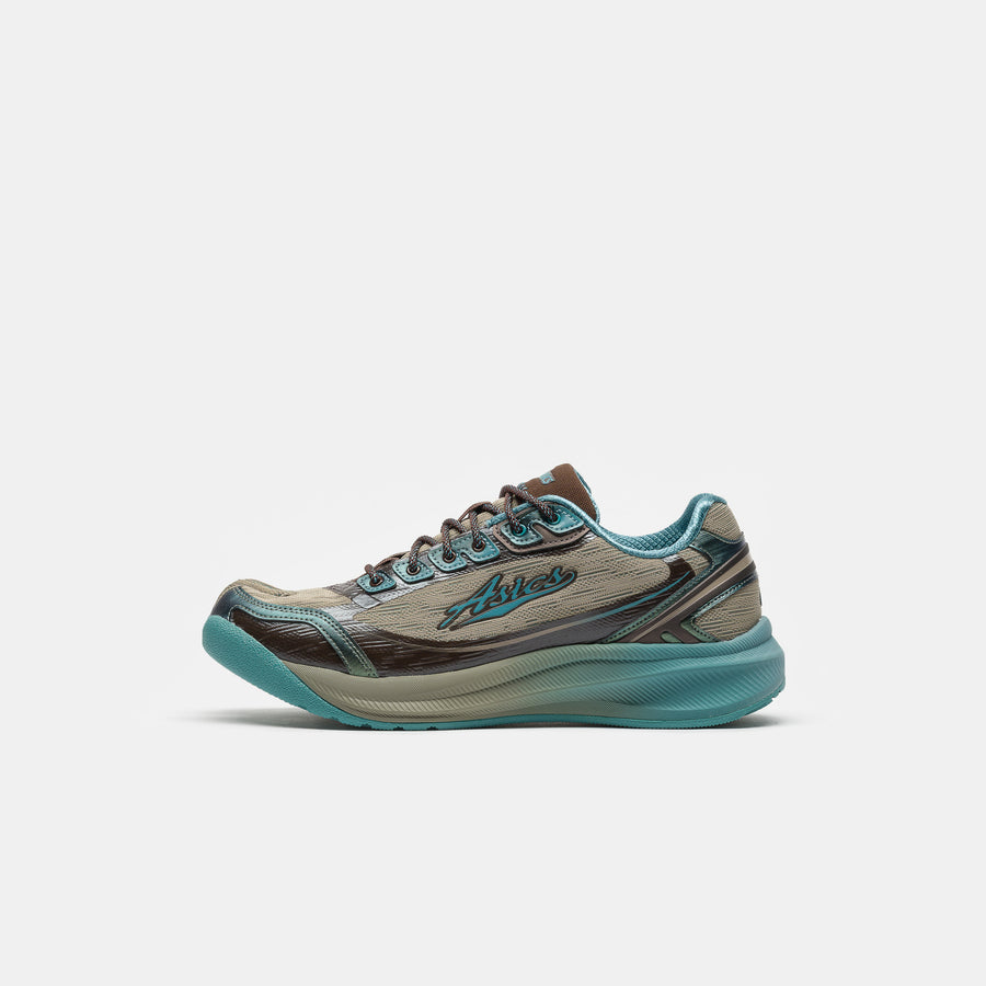 Kiko Kostadinov Ilargi FF II Sneaker in Driftwood/Dioptase