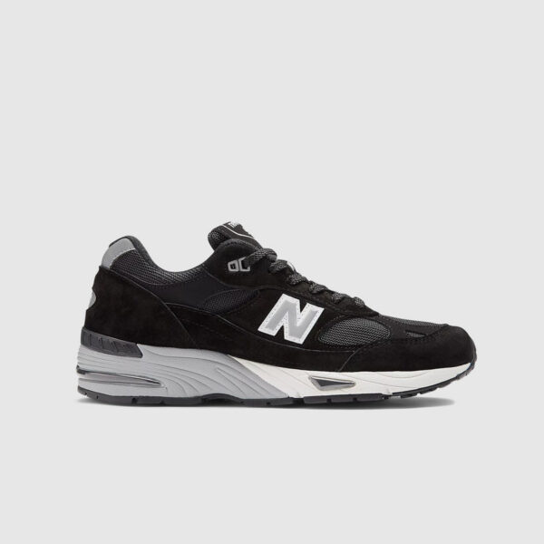 MADE IN UK 991 V1 FINALE “BLACK”