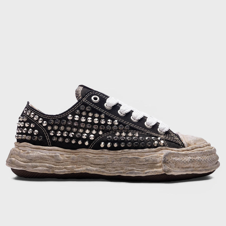 Peterson 23 Studded Low OG Sole – Black