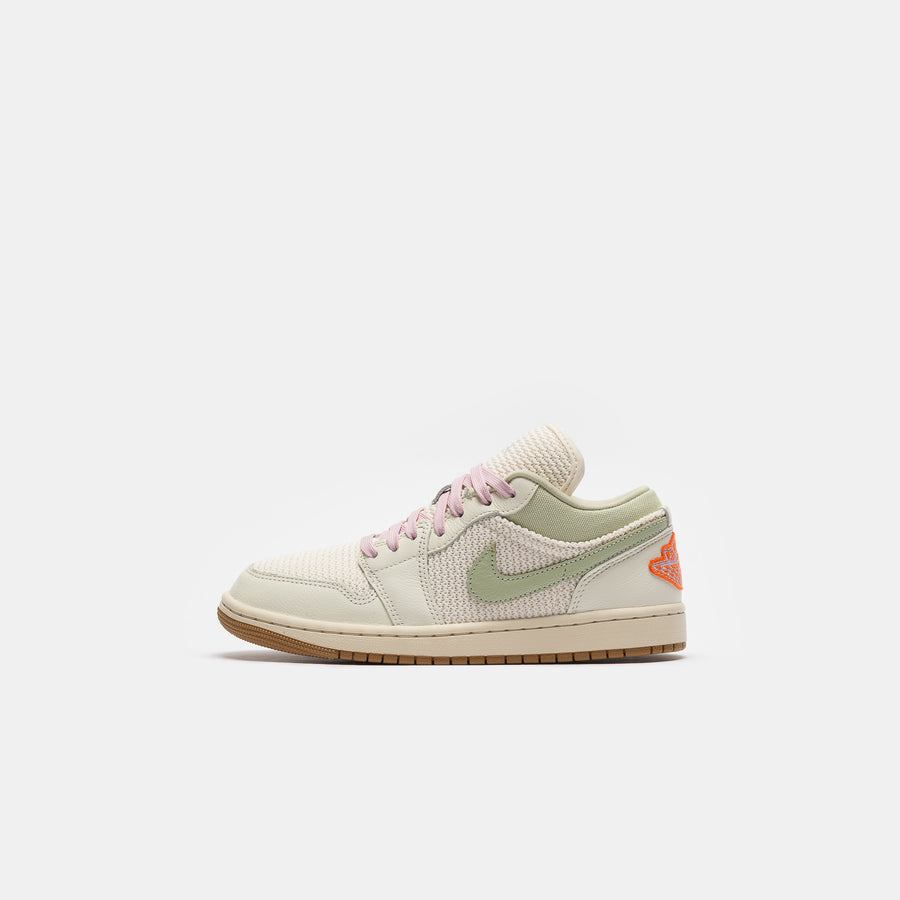 Air Jordan 1 Low SE Sneaker in Sail/Iced Carmine/Olive Aura/Pearl White